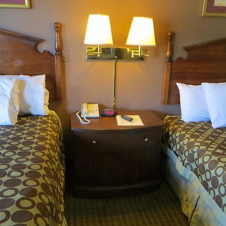 American Inn Stockton Zewnętrze zdjęcie