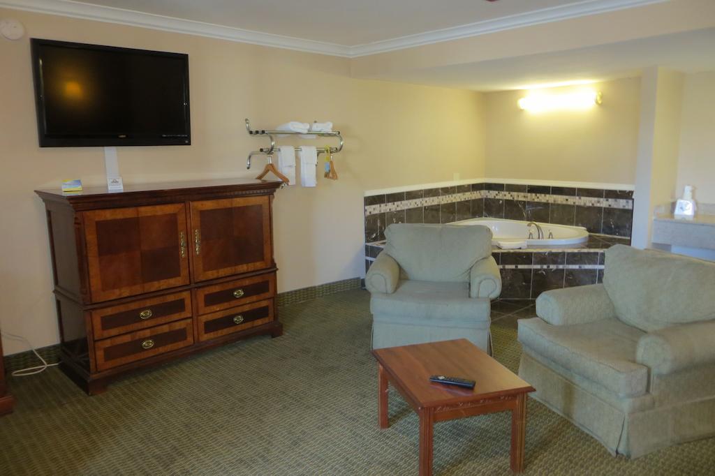 American Inn Stockton Zewnętrze zdjęcie