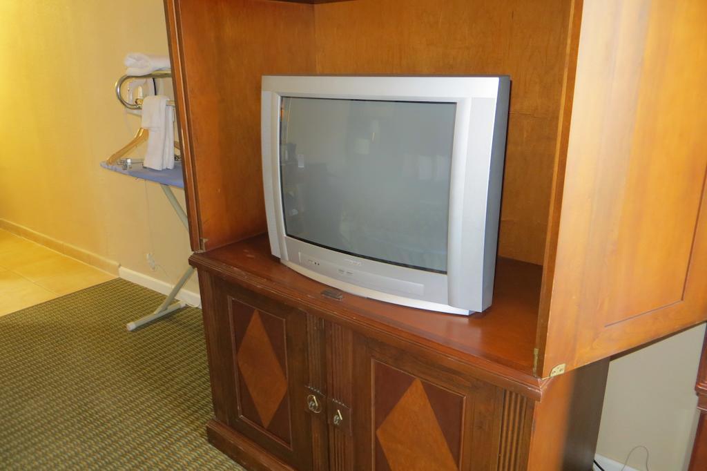 American Inn Stockton Zewnętrze zdjęcie
