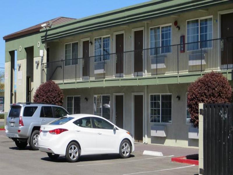 American Inn Stockton Zewnętrze zdjęcie