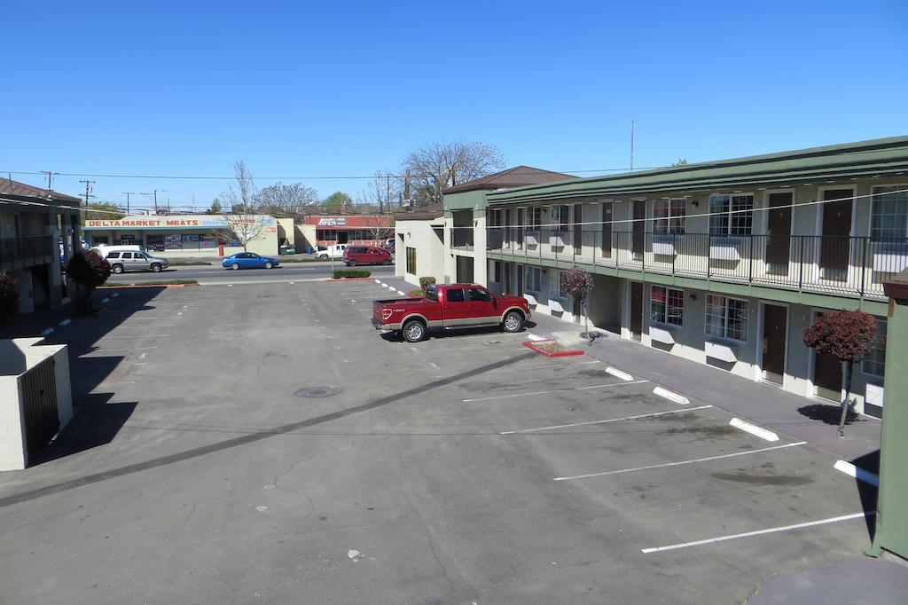 American Inn Stockton Zewnętrze zdjęcie